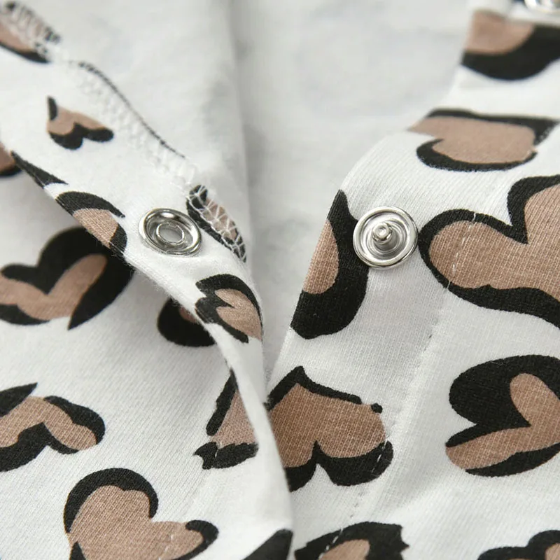 Baby Girl All-Over Hearts Pattern Jumpsuit Long Sleeve & Ribbon Headband - Image 4