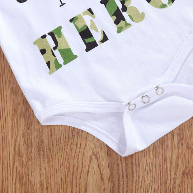Baby Letter Print Daddy is my Hero Onesie & Camouflage Print Bloomers Short Sleeve & Ribbon Headband 3 pcs - Image 4