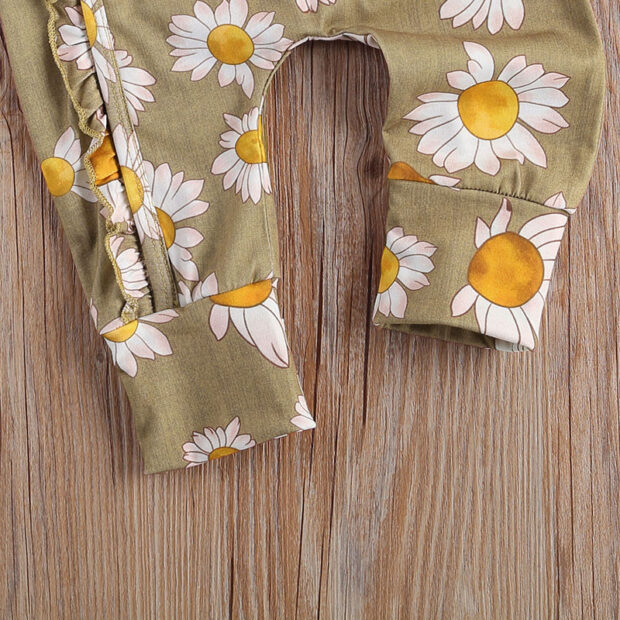 Baby Daisy Pattern Zipper Romper