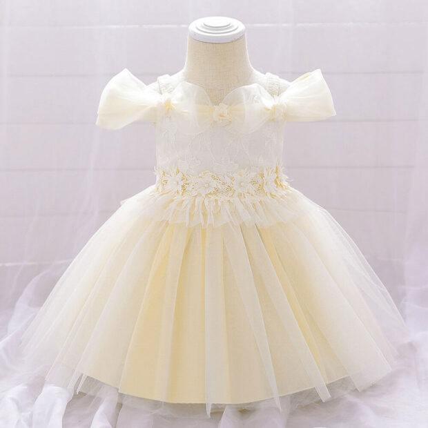 Princess Flower Patch Shoulder Strap Ruffled Wedding Gown Sleeveless