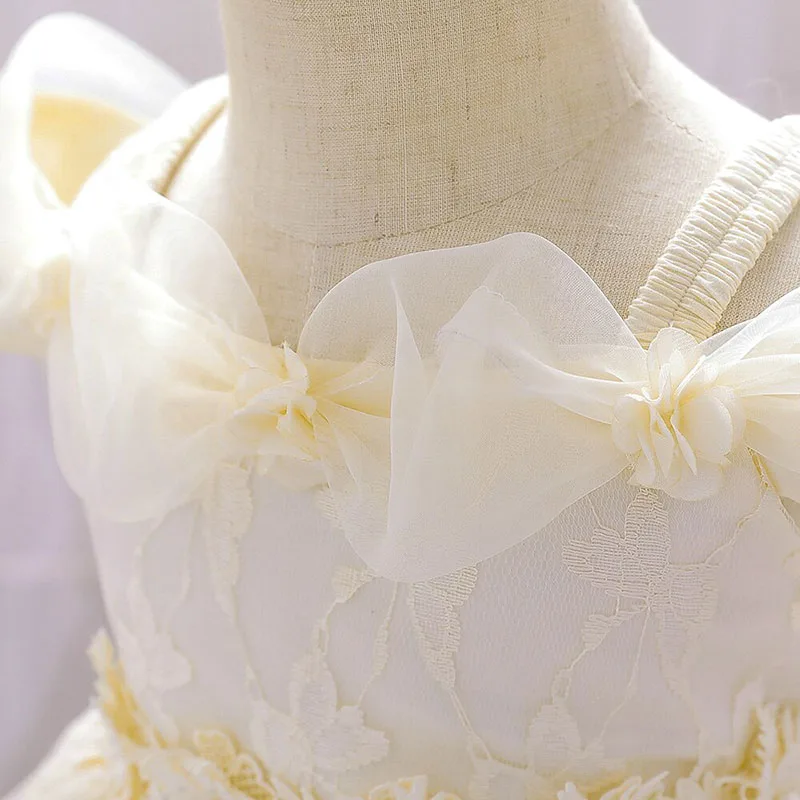 Princess Flower Patch Shoulder Strap Ruffled Wedding Gown Sleeveless - Image 3