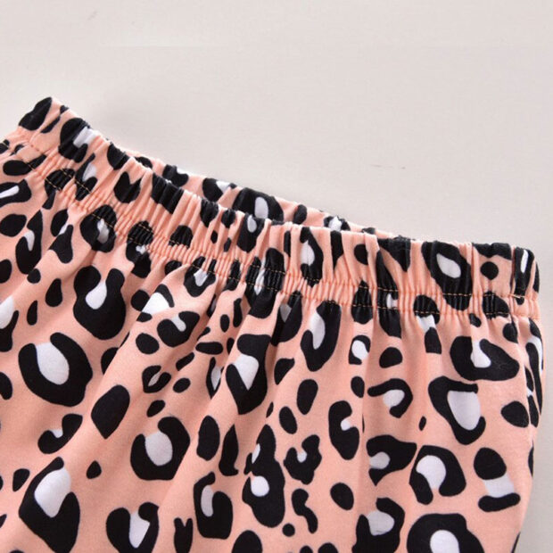 Baby Girl Letter Print Free Spirit T-Shirt & Leopard Pattern Pants with Ribbon Headband - Image 4