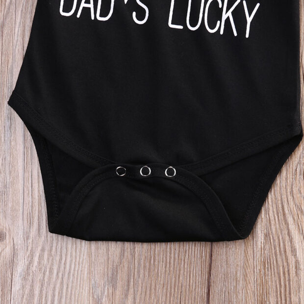 Funny Print Short Sleeve Mom's Hot Daddy's Lucky Onesie - Image 4
