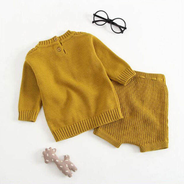 Long Sleeves Kriss Kross Knit Sweater Ribbon Knot Shorts Outfit - Image 2