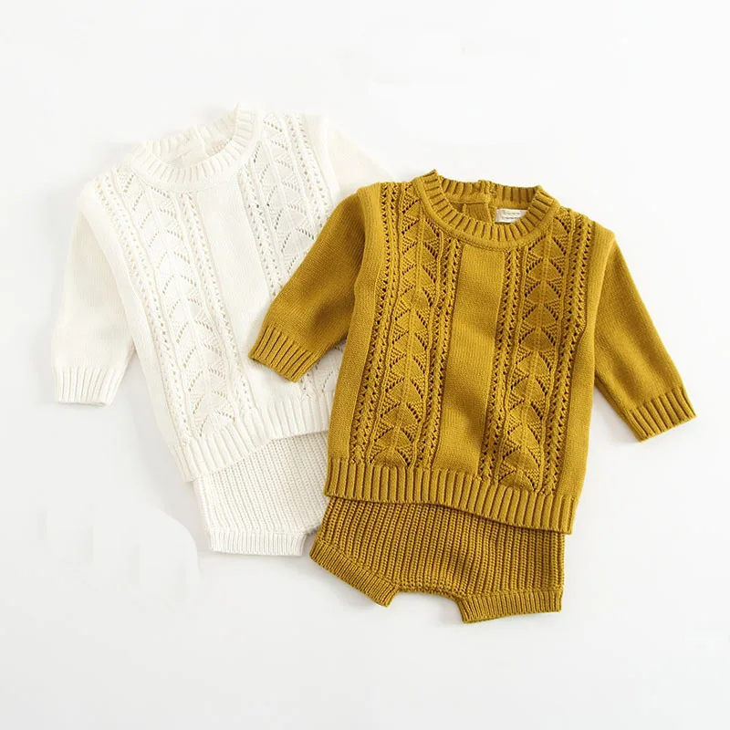 Long Sleeves Kriss Kross Knit Sweater Ribbon Knot Shorts Outfit