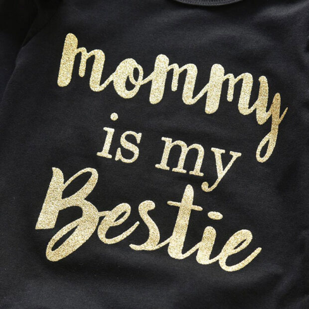 Baby Mommy Bestie Text Print Onesie Short Sleeve Bodysuit, Ribbon Bow Headband 2 pcs Set - Image 6