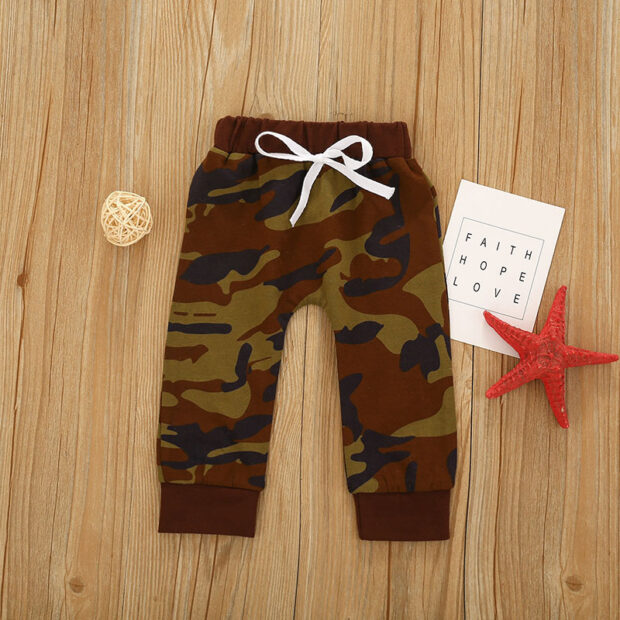 Plain Color Hoodie & Woodland Camouflage Print Pants Long Sleeve Outfit - Image 4